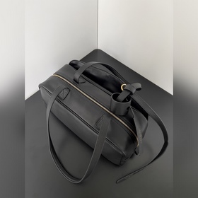 BALENCIAGA CARRIE Новая коллекция су