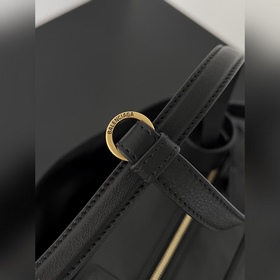 BALENCIAGA CARRIE Новая коллекция су