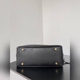 BALENCIAGA CARRIE Новая коллекция су