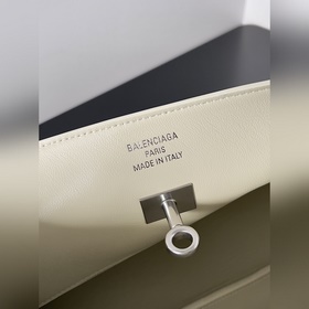 Balenciaga Bel Air  Новая сумка чере