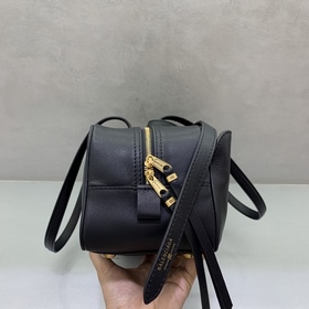 Balenciaga — сумка-боулинг, маленькая 
