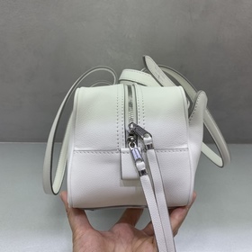 Balenciaga — сумка-боулинг, маленькая 
