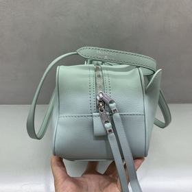 Balenciaga — сумка-боулинг, маленькая 