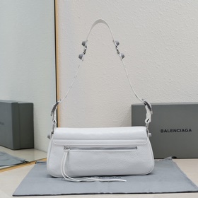 Новая сумка Balenciaga под мышкой 30*1