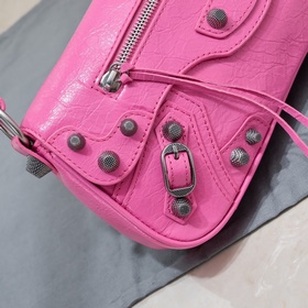 Новая сумка Balenciaga под мышкой 30*1