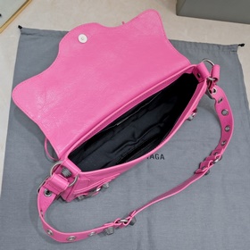 Новая сумка Balenciaga под мышкой 30*1