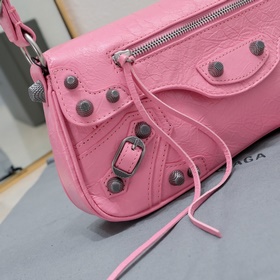 Новая сумка Balenciaga под мышкой 30*1