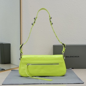 Новая сумка Balenciaga под мышкой 30*1