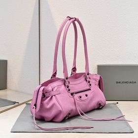 Длинная сумка через плечо Balenciaga M