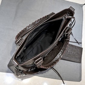 Длинная сумка через плечо Balenciaga Р