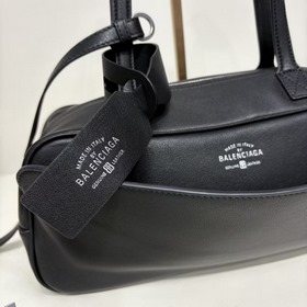BALENCIAGA CARRIE Новая коллекция су