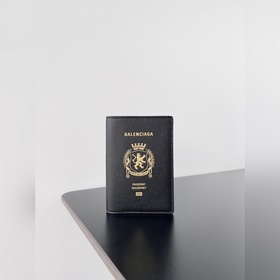 Balenciaga Весна/Лето 2024 Стильный