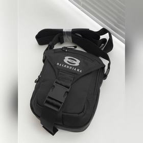 Сумка через плечо Balenciaga, небольша