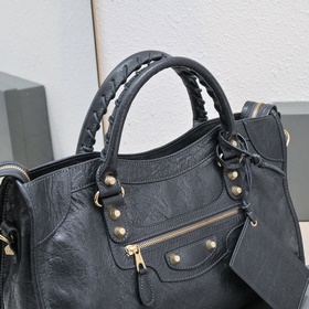 Классическая сумка Balenciaga Motorcyc