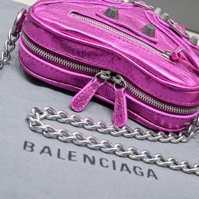 Новая сумка Le Cagole Heart от BALENCI