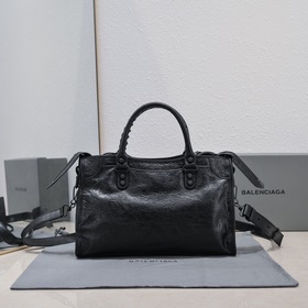 Классическая сумка Balenciaga Motorcyc