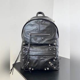 Рюкзак 23SS Rivet теперь в продаже Ита