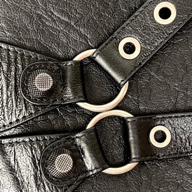 Сумка Balenciaga с заклепками уже дост