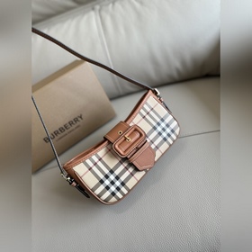 Премиум  Новейшая сумочка Burberry ит