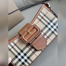 Премиум  Новейшая сумочка Burberry ит
