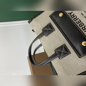 Новейшая сумка Burberry Freya, тщатель