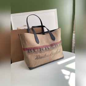 Двусторонняя сумка Burberry, изготовле