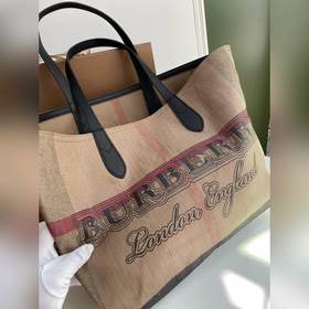 Двусторонняя сумка Burberry, изготовле