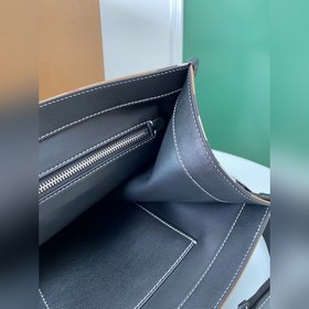 Новейшая сумка Burberry с клетчатым уз