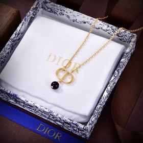 Серьги Dior Новая коллекция 2026 Серь