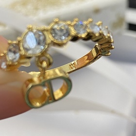 Новая коллекция бестселлеров Dior  