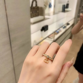 Новая коллекция бестселлеров Dior  