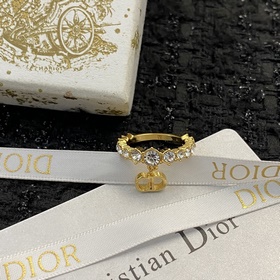 Новая коллекция бестселлеров Dior  