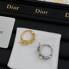 Новое кольцо от Dior