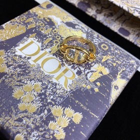 Новое кольцо CD от DIOR  В наличии