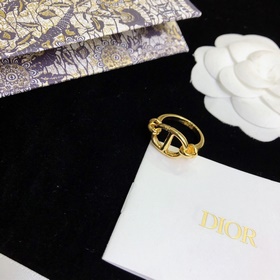 Новое кольцо CD от DIOR  В наличии 