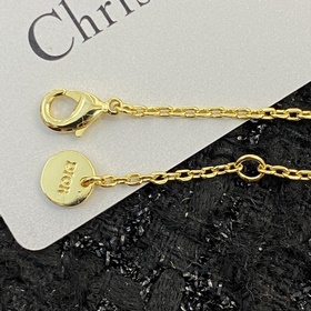 [DIOR]  Новые поступления уже дост