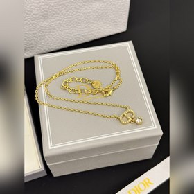 Новейшее колье с подвеской виде компак