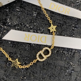 [Dior] Классический бестселлер  Ис