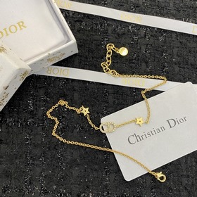 [Dior] Классический бестселлер  Ис