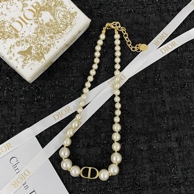 [Dior] Классический бестселлер  Ис