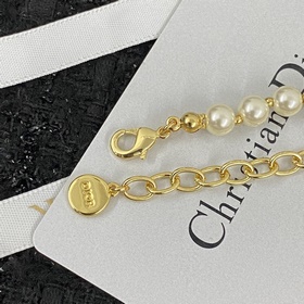 [Dior] Классический бестселлер  Ис