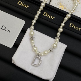 Новое колье от Dior