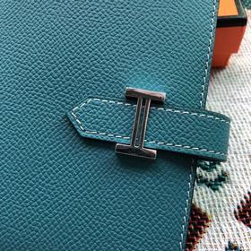 Короткий кошелек HERMES Bearn из кожи