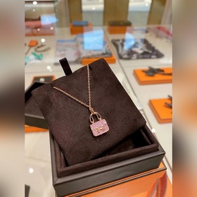 Классическое колье-сумочка Hermès Pink