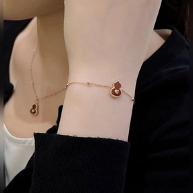 V Gold Material 4670210 Браслет Qeelin