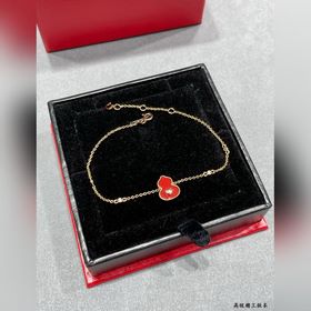 V Gold Material 4670210 Браслет Qeelin