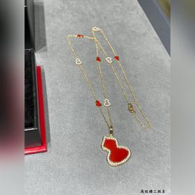 Новое колье Qeelin с 8 бриллиантами в 