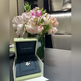 Ожерелье Van Cleef &amp; Arpels с бабо
