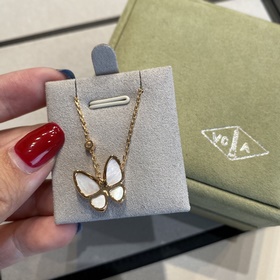 Ожерелье VCA 3D Butterfly White Mother