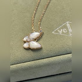 Ожерелье VCA 3D Butterfly White Mother